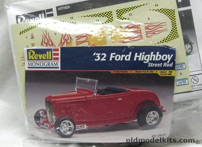 Revell 1/25 1932 Ford Highboy Street Rod - Bagged, 85-7625 plastic model kit
